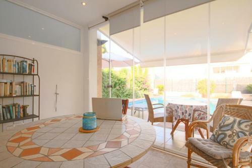 Magnifica Villa Tranquila Con Piscina