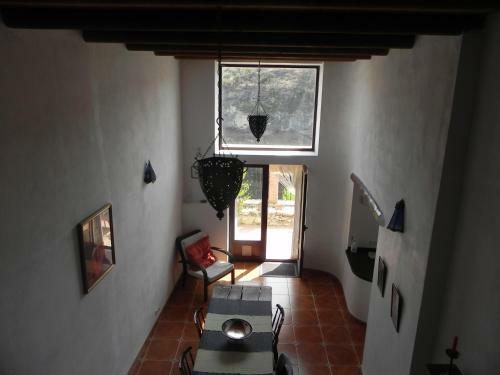 Immaculate 2-bed House In Alhama de Granada