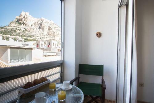 Alicante Central And Beach Side Apartment
