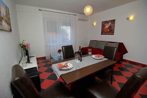 Apartmani Bo?ena Makarska