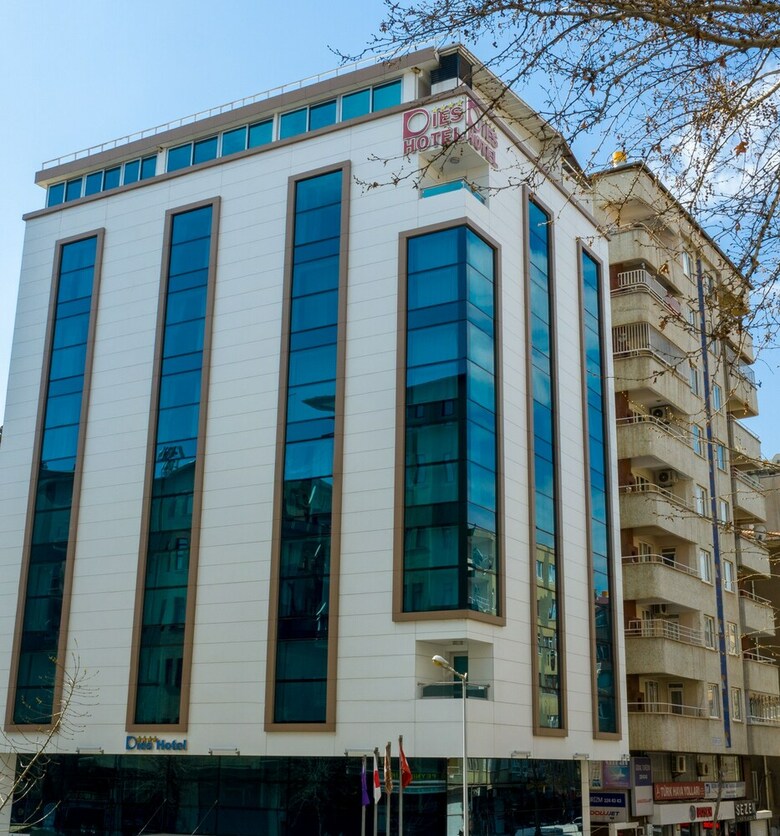 Dies Hotel