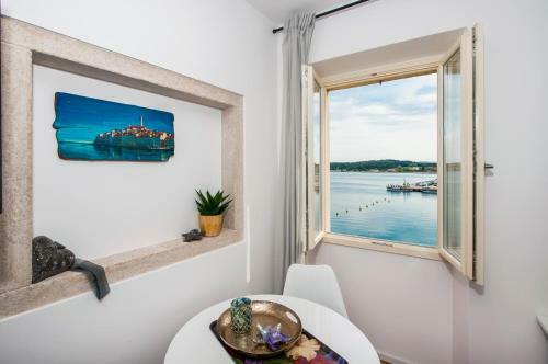 Apartments Sunrise Sea View