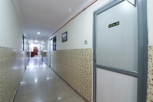 Oyo 62288 Hotel Sapna