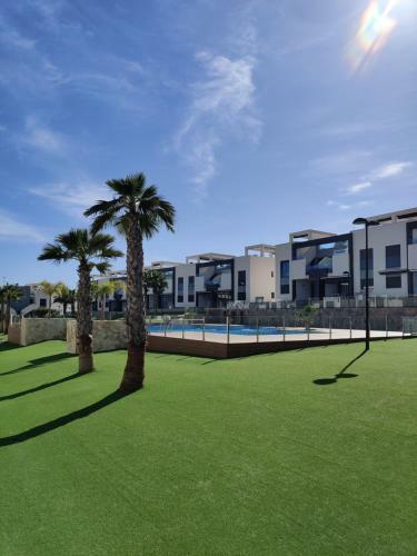 Oasis Beach Apartments