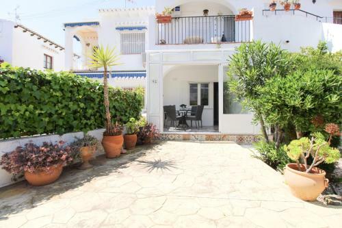 Apartamento En Torrevieja Con Piscina