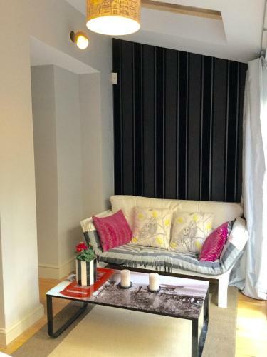Apartamento Metro Residence Victoria