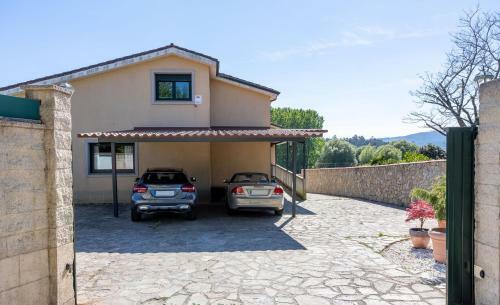 Le Llar, Casa Con Piscinas Cerca de Santiago de Compostela