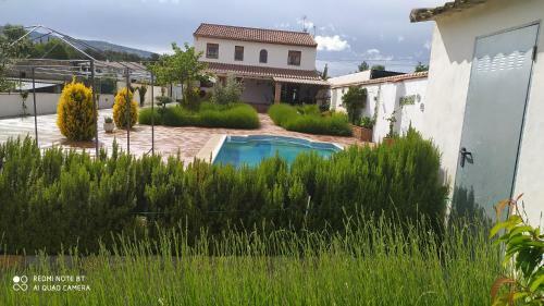 Chalet Embalse Bermejales