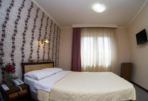 Olympos Hotel