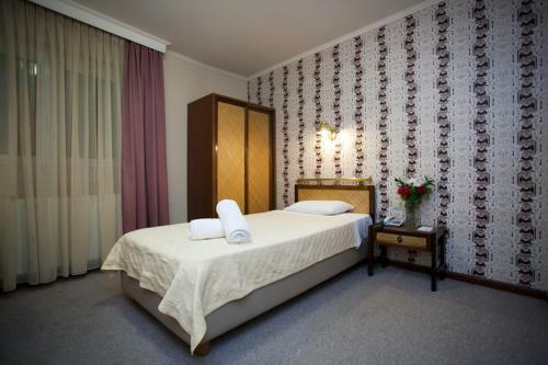 Olympos Hotel