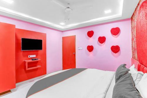 Collection O 86252 Hotel Bhavya Residency