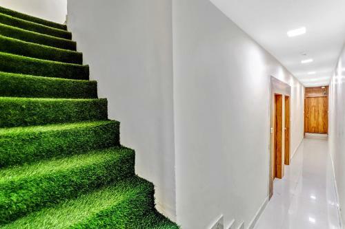 Collection O 86252 Hotel Bhavya Residency