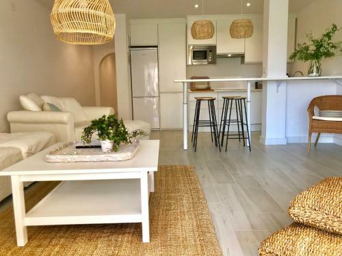 Apartamento �tico En Playa Altea - Puerto de Campomanes