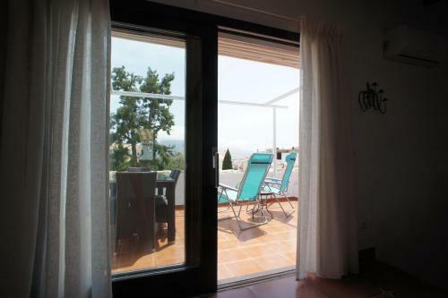 Casa Con Balcon