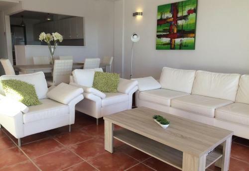 New Apartment With Large Terrace