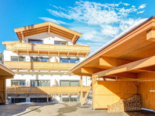 Cosy Apartment In Brixen Im Thale In The Mountains