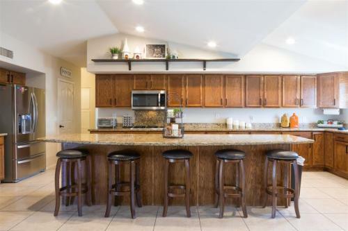 12730 Virginia Ave, Avondale