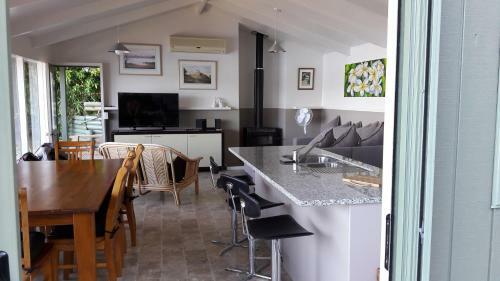 Water's Edge Holiday Homes