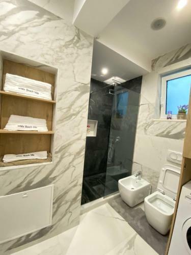 White Beach Villa 1 - Luxury