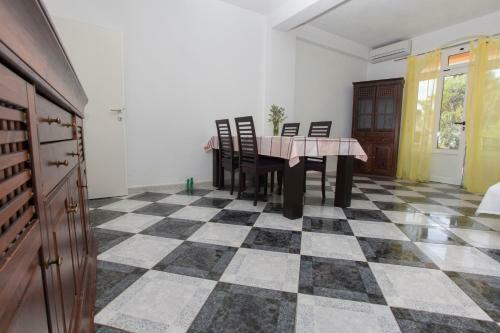 Apartments Damjanovic
