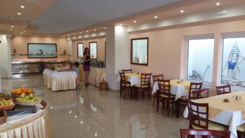 Aparthotel Poseidonia Apartments
