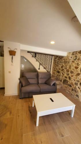 Casas Del Castillo, 3