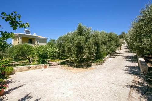 Villa Eleni With Private Swimming Pool