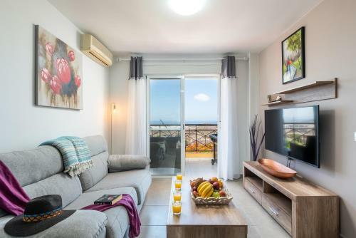 2m Parque La Reina Elegant View Apartment