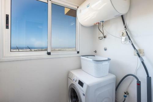 2m Parque La Reina Elegant View Apartment