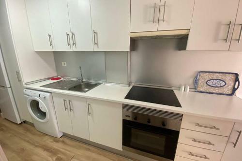 Apartamento Los Cristianos, C�ntrico Piso A 100 Metros de La Playa
