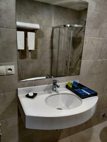 Hotel Crystal Residence