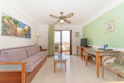 Private Apartments , Compostela Beach