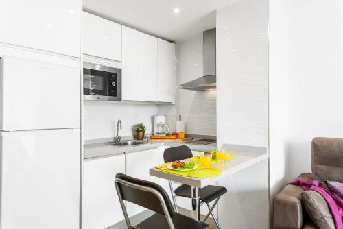 Y12f Beautiful Las Americas Apartment