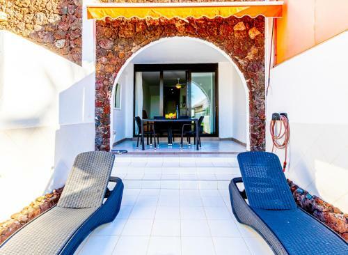 Oceanfront Apartment Parque Santiago II