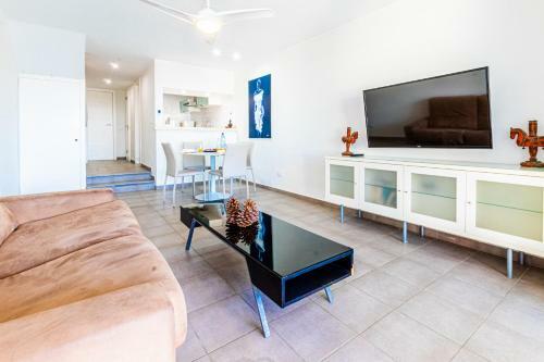 Oceanfront Apartment Parque Santiago II