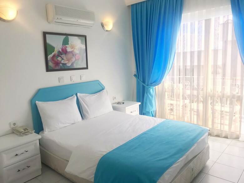 Bora Hotel