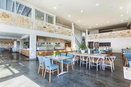 Kriopigi Beach Hotel