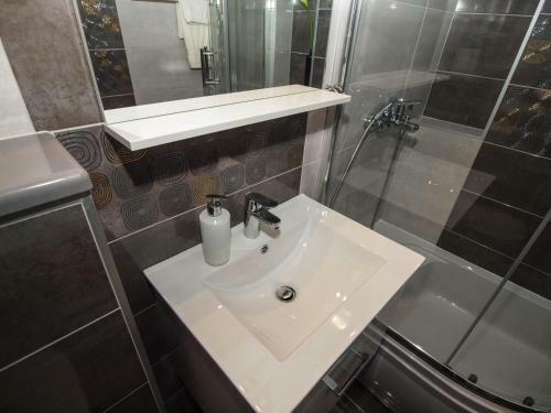 Apartments Karlo
