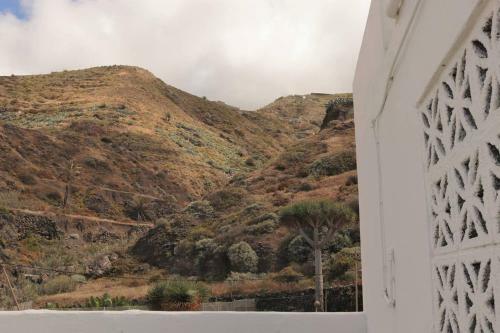 Oasis Atl�ntico: Rinc�n Secreto Al Pie de Los Senderos