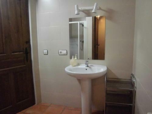 Hostal Albergue Tur�stico Las Eras
