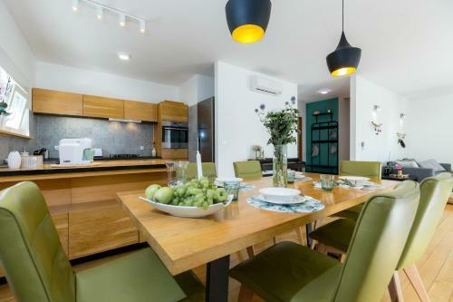 Home Sweet Apartments