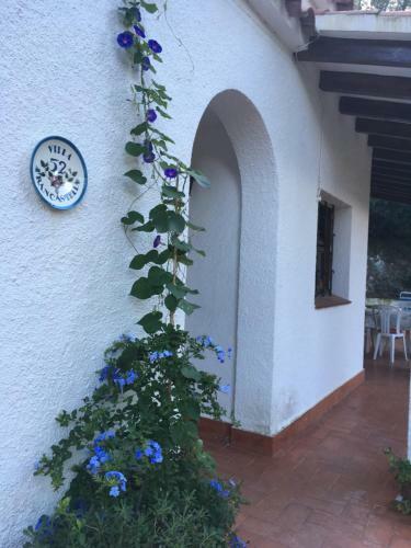 Beautiful Detached Villa Close To Sandy Beach, Shops And Restaurants