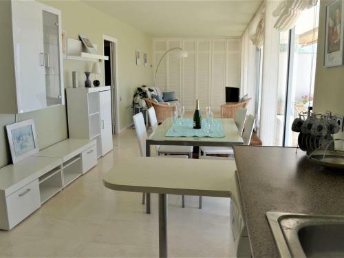 Apartment Les Oliveres