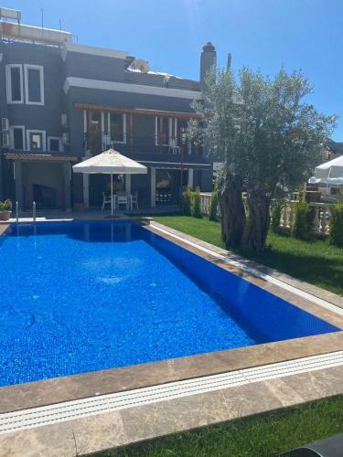 Nur Suites & Hotels