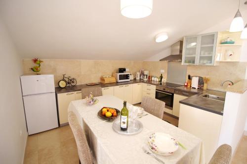 Apartments Ana