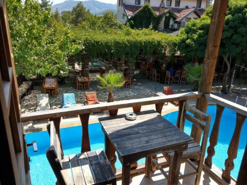 Hostal Olympos Koyevi Pension