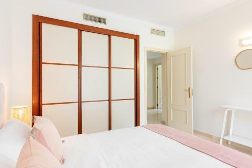 La Quinta 3 Br Apartment With Pool And Parking