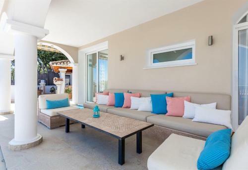 Exclusive Villa With Stunning View