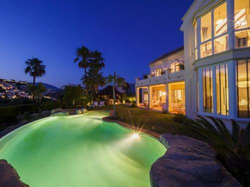 Cubo's Villa Amelia