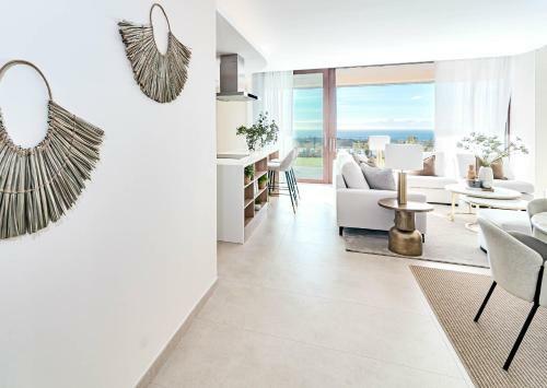 Lo- Brand New Apartment, Stunning Views